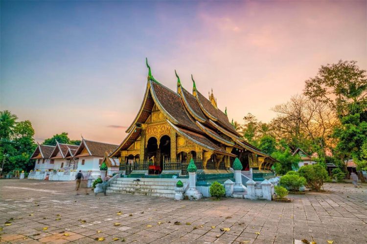 Wat Xieng Thong - Mekong River Cruise